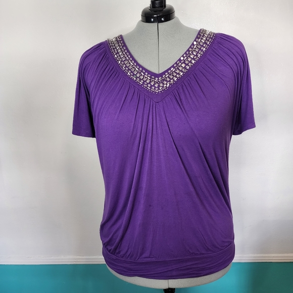 TORRID EMBELLISHED TOP - Picture 1 of 3